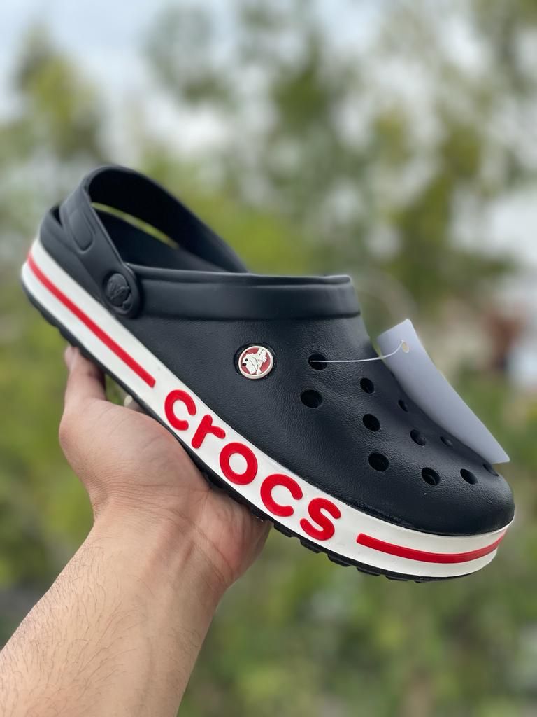 Duplicate crocs clearance slippers